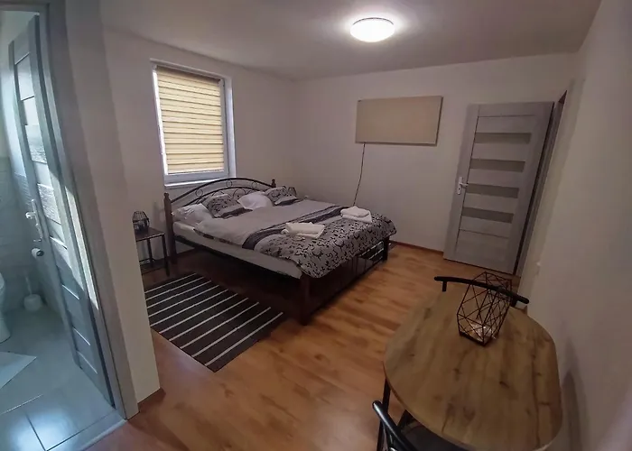 S Kuchynkou Stropkov